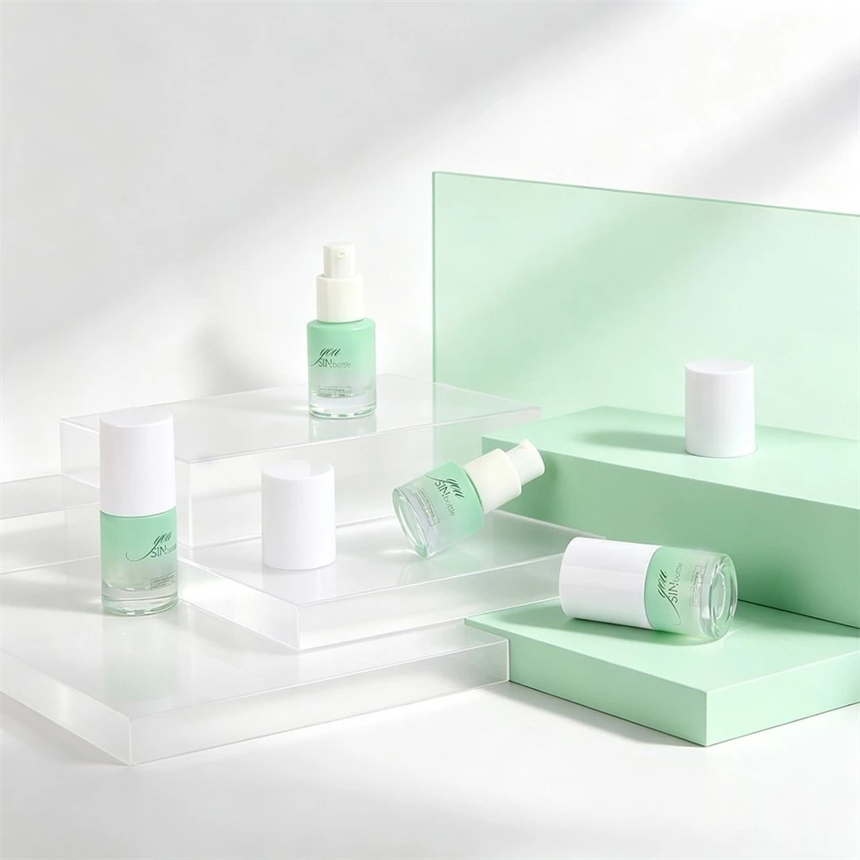Custom Mint Green Skincare Packaging Bottle Eco-Friendly Glass Lotion Pump Bottle With White Cap high quality