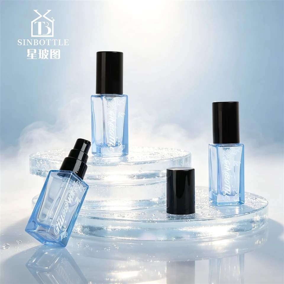 Transparent Light Blue Cylinder Square Glass Spray Bottle Black Cap Travel Toner Perfume Cosmetic Packaging Custom Brand factory